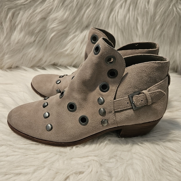 Sam Edelman Pedra Ankle Bootie - Picture 1 of 7
